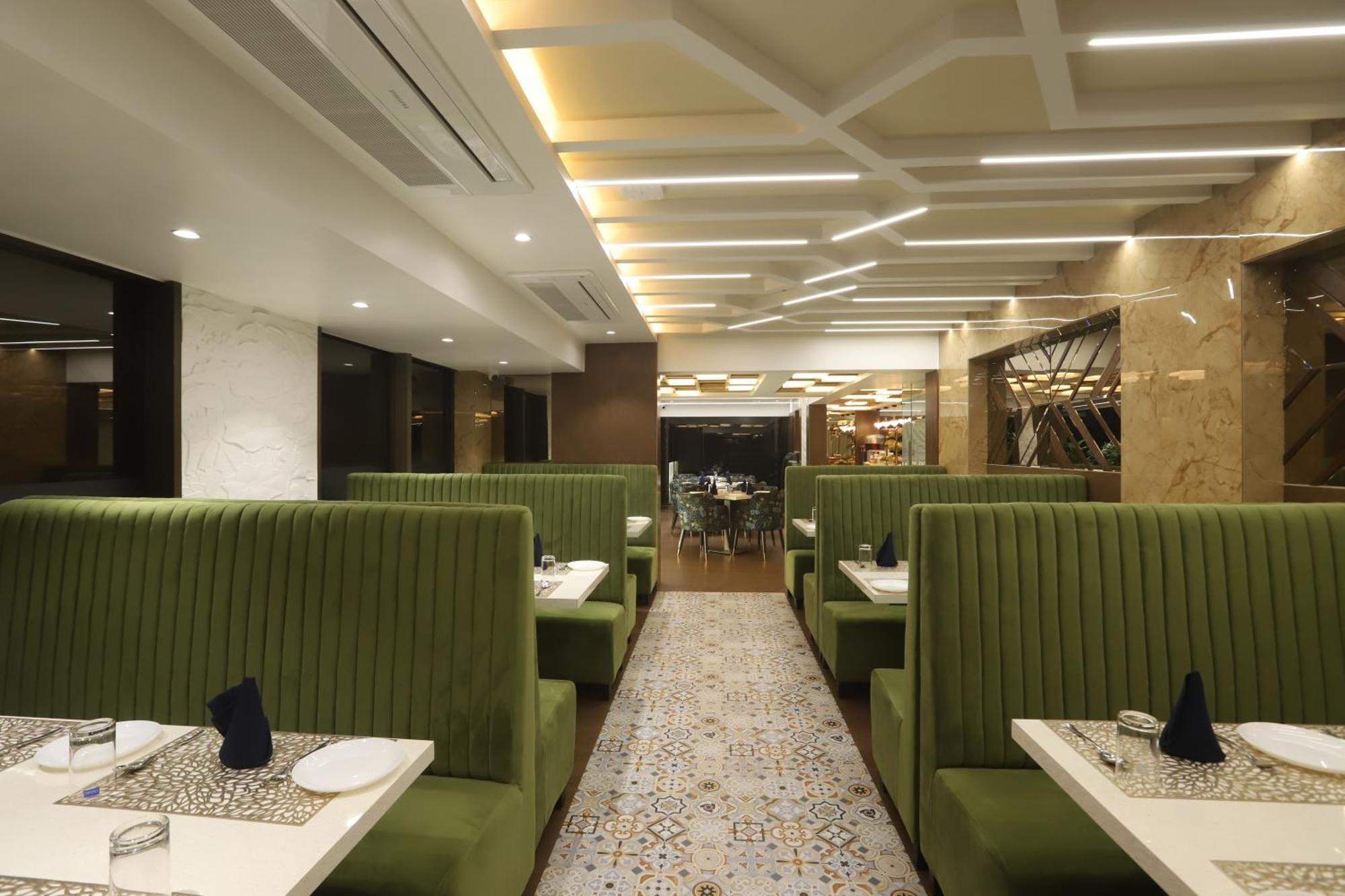 Hotel Auris & Banquets, Mumbai International Airport Zewnętrze zdjęcie